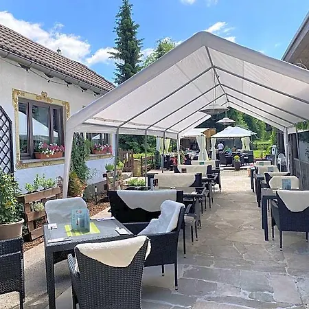 Jägerklause Hotel 3*