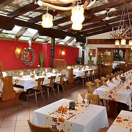 Jägerklause Hotel 3*